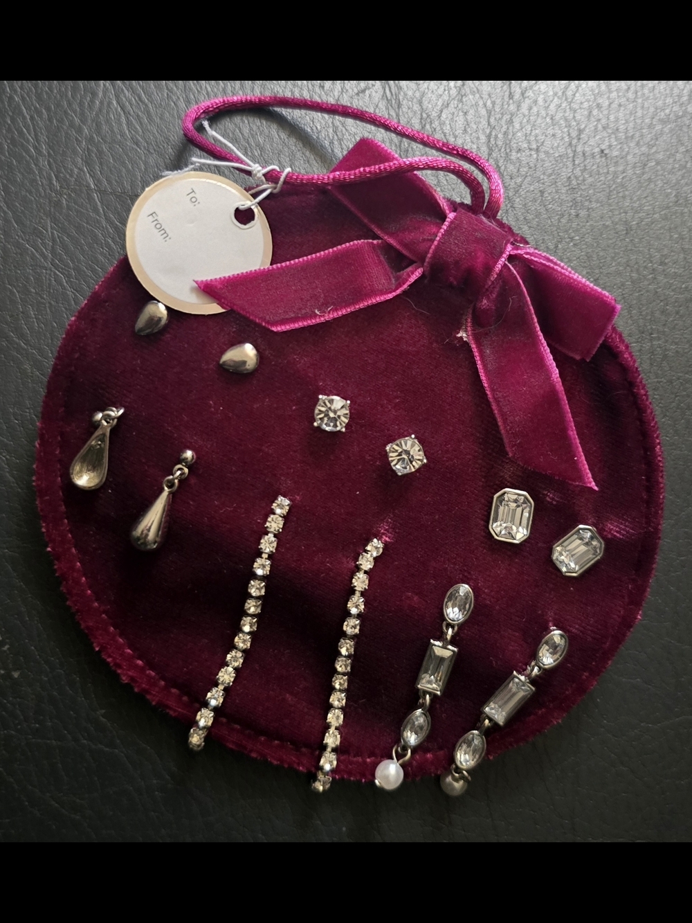 Time and Tru Velvet Earring Display Pouch in Deep Magenta